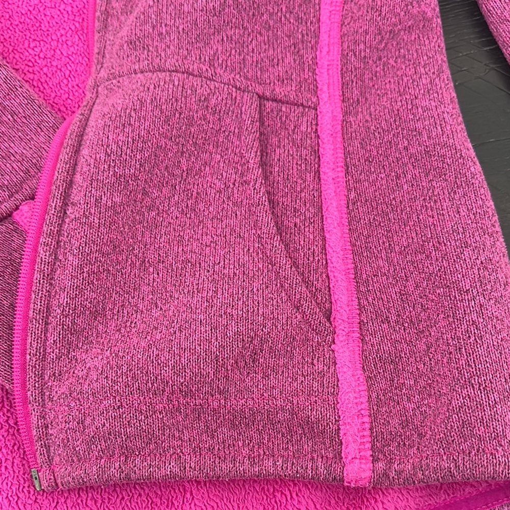 The North Face Magenta Fleece Jacket - Picture 4 of 6